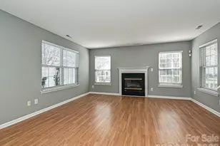 8627 Meadowmont View Dr, Charlotte, NC 28269 - Photo 16