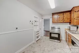 3728 Seaforth Dr, Charlotte, NC 28205 - Photo 12