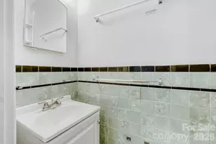 3728 Seaforth Dr, Charlotte, NC 28205 - Photo 18