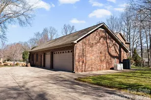 5030 Samuel Pinckney Dr, Belmont, NC 28012 - Photo 4