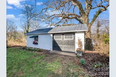 219 Stoney Mountain Road, Hendersonville, NC 28791 - Photo 30