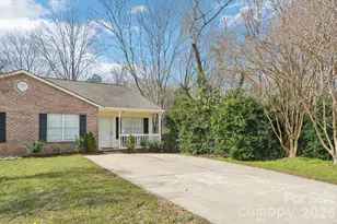 1097 Cherry Meadow Ln, Rock Hill, SC 29732 - Photo 2