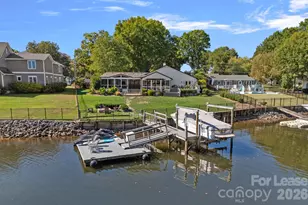 18026 Whispering Oaks Dr, Cornelius, NC 28031 - Photo 2