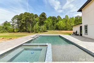 4987 Wildlife Ln, Sherrills Ford, NC 28673 - Photo 4
