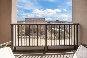 222 S Caldwell St, Charlotte, NC 28202 - Photo 16