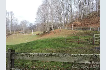 191 Bens Bend, Bakersville, NC 28705 - Photo 18