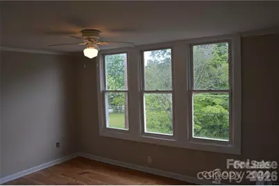 615 Charlotte Avenue, Statesville, NC 28677 - Photo 4