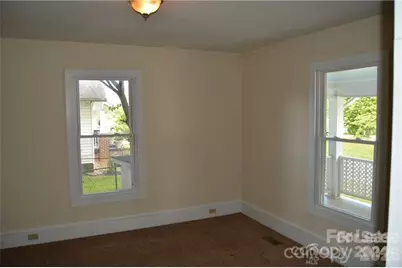 615 Charlotte Avenue, Statesville, NC 28677 - Photo 14