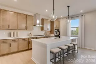 4204 Vis Pne Dr, Charlotte, NC 28215 - Photo 6