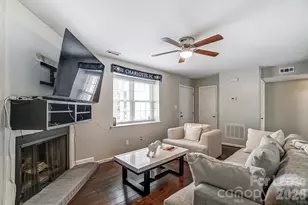 8518 Castle Pine Ct, Charlotte, NC 28226 - Photo 6