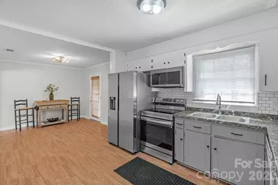 708 E John Street, Matthews, NC 28105 - Photo 8