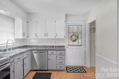 708 E John Street, Matthews, NC 28105 - Photo 6