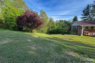 70 Winchester Dr, Waynesville, NC 28785 - Photo 8