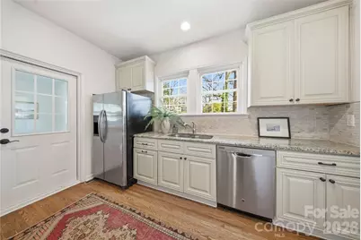 1601 Shamrock Drive, Charlotte, NC 28205 - Photo 12