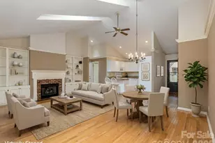 1109 Citation Cir, Hendersonville, NC 28739 - Photo 2