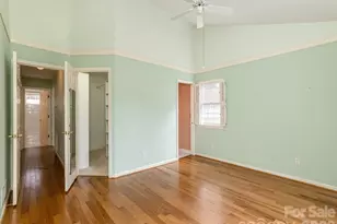 1109 Citation Cir, Hendersonville, NC 28739 - Photo 16