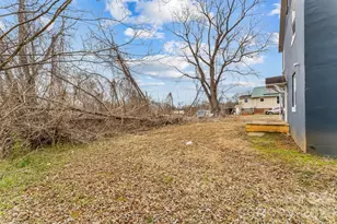 620 Linville St, Morganton, NC 28655 - Photo 26