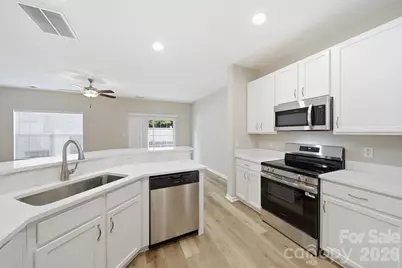 12429 Stratfield Place Circle, Pineville, NC 28134 - Photo 6