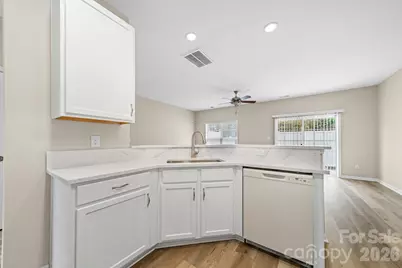 12429 Stratfield Place Circle, Pineville, NC 28134 - Photo 8