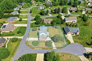 1360 Sweetbriar Ln, Hickory, NC 28602 - Photo 42