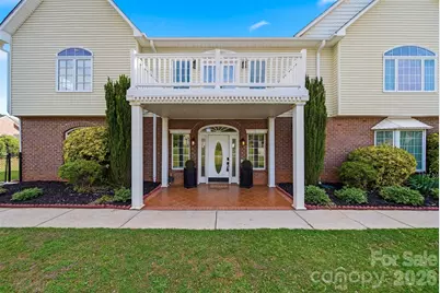 1360 Sweetbriar Lane, Hickory, NC 28602 - Photo 2