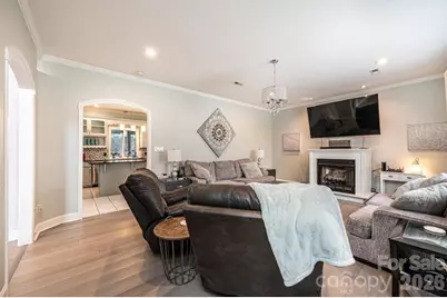 1360 Sweetbriar Lane, Hickory, NC 28602 - Photo 6