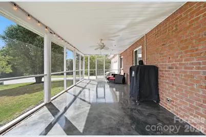 1360 Sweetbriar Lane, Hickory, NC 28602 - Photo 36