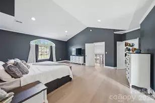 1360 Sweetbriar Ln, Hickory, NC 28602 - Photo 20