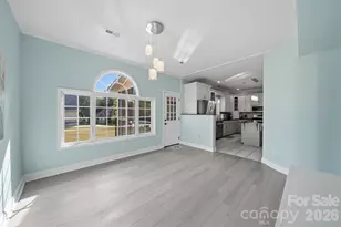 1360 Sweetbriar Ln, Hickory, NC 28602 - Photo 14