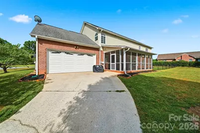 1360 Sweetbriar Lane, Hickory, NC 28602 - Photo 38