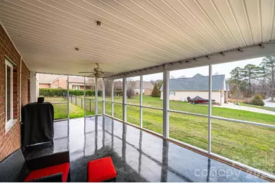 1360 Sweetbriar Lane, Hickory, NC 28602 - Photo 16