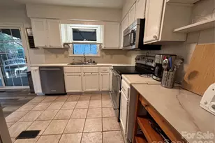 164 Bartlett St, Asheville, NC 28801 - Photo 10