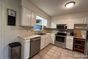 164 Bartlett St, Asheville, NC 28801 - Photo 6
