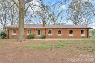 1524 Old Lawyers Rd, Marshville, NC 28103 - Photo 2