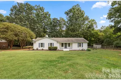 2411 Kimway Drive #L17, Matthews, NC 28105 - Photo 2