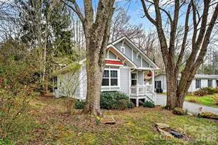 726 Rhododendron Ave, Black Mountain, NC 28711 - Photo 2