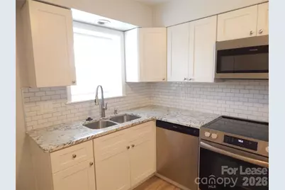 5805 Hunting Ridge Lane #D, Charlotte, NC 28212 - Photo 10