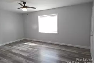 5805 Hunting Ridge Ln, Charlotte, NC 28212 - Photo 4