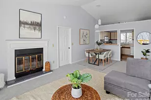 432 Windswept Dr, Asheville, NC 28801 - Photo 4