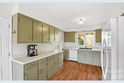 304 Honeysuckle Drive, Rutherfordton, NC 28139 - Photo 6