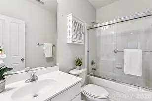 7321 Avonhurst Ln, Charlotte, NC 28269 - Photo 36