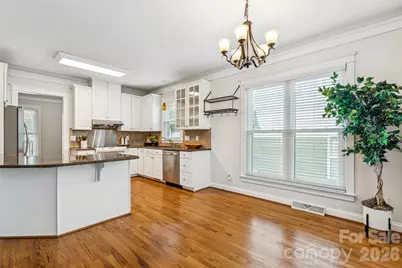 7321 Avonhurst Lane, Charlotte, NC 28269 - Photo 14