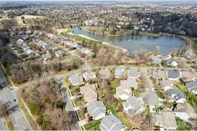 7321 Avonhurst Lane, Charlotte, NC 28269 - Photo 44