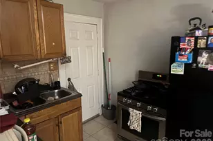 3700 Avalon Ave, Charlotte, NC 28208 - Photo 2