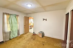 110 Maple St, Clover, SC 29710 - Photo 6