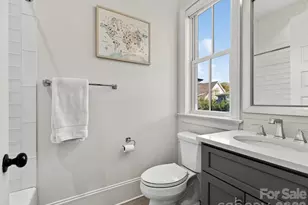 2012 Bristol Park Ln, Charlotte, NC 28226 - Photo 22