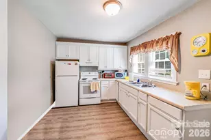 301 S Mountain St, Cherryville, NC 28021 - Photo 10