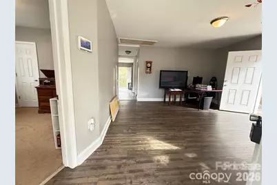 301 S Mountain Street, Cherryville, NC 28021 - Photo 2