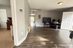 301 S Mountain St, Cherryville, NC 28021 - Photo 2