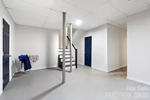 817 Brent St, Winston Salem, NC 27103 - Photo 24